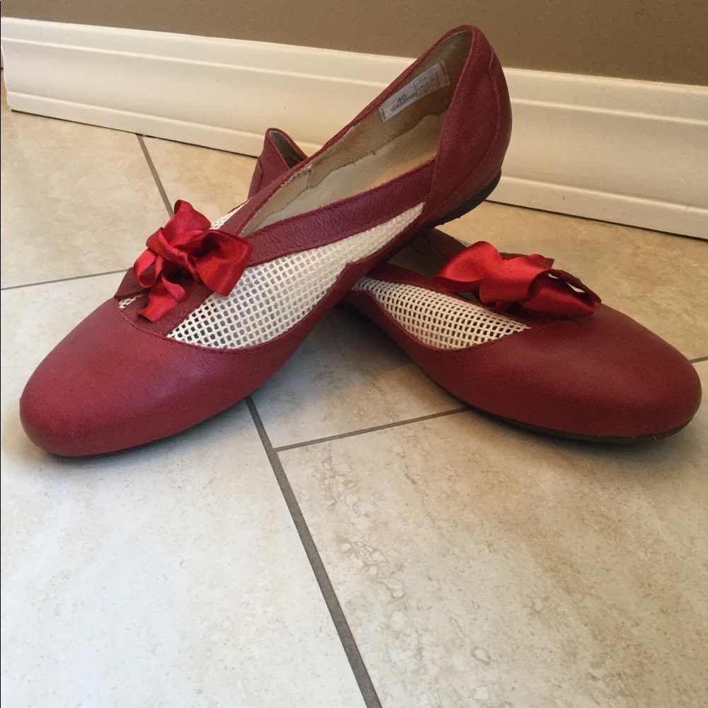 Red ballet flats